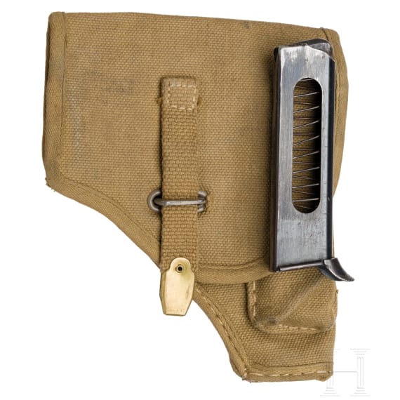 Beretta Mod. 35, im khakifarbenen Leinenholster