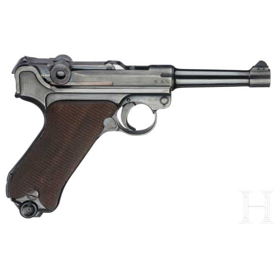 A Mauser Luger, 1942