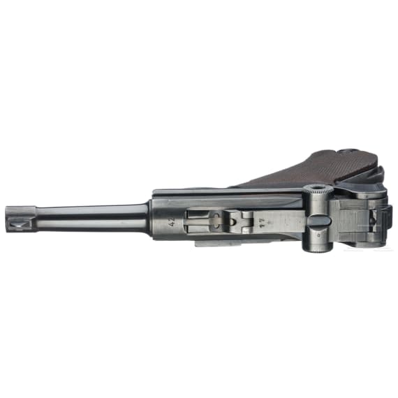 A Mauser Luger, 1942