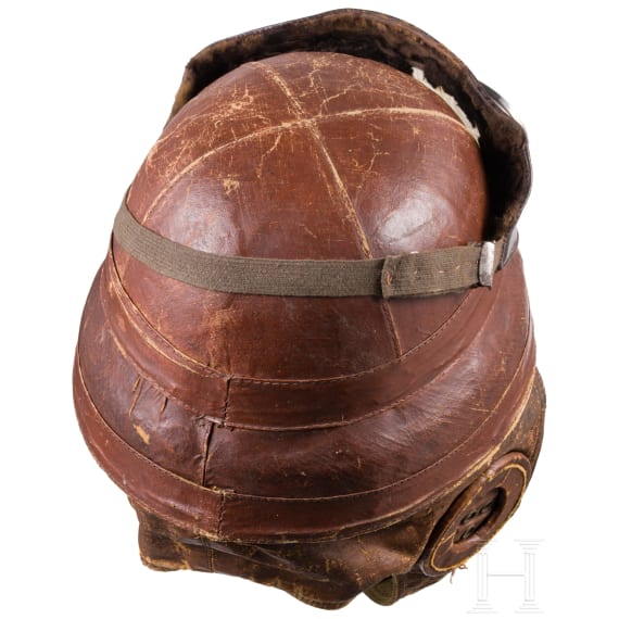 A protective helmet for aircraft crews, "Casque Roold", circa 1915