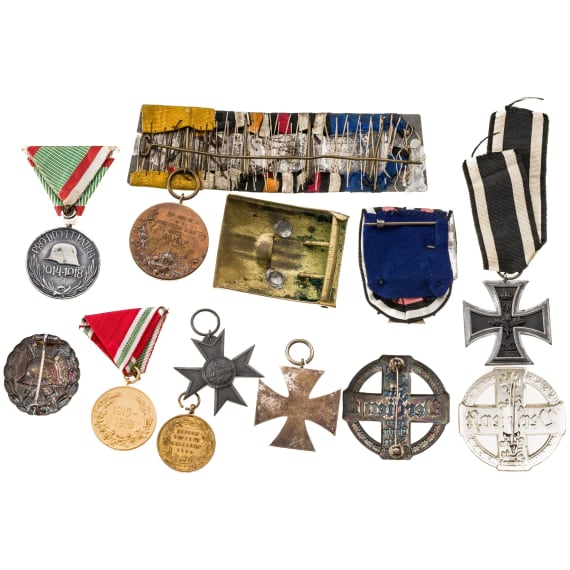 Sammlung Orden mit Urkunde und Koppelschloss