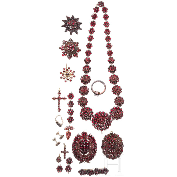 A collection of garnet jewellery