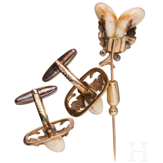 14ct gold and grandel jewellery set: a pair of cufflinks, ring and pin