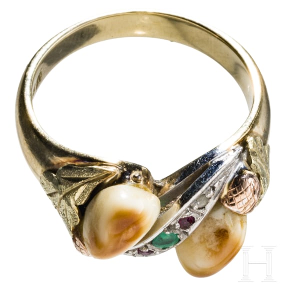 A 14-carat gold and red stag grandel jewellery set comprising earrings, brooch, ring, bracelet and necklace