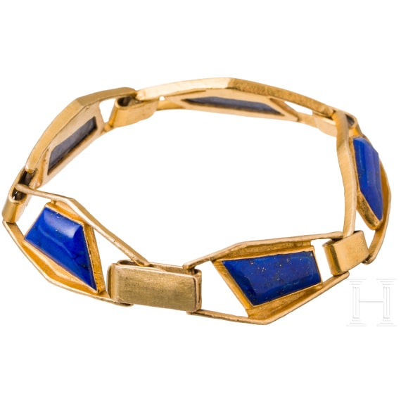 An 18ct gold and lapis lazuli bracelet