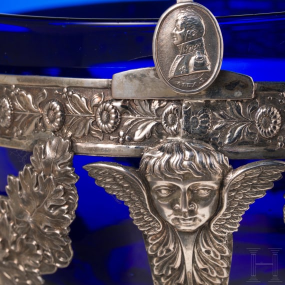A silver bowl with portraits of tsar Alexander I (1801-1825 Emperor of Russia) and Frederick William III (1797 - 1840 King of Prussia) with glass inlay, Hanau, late 19th century