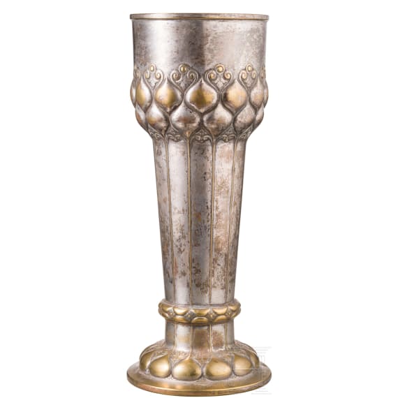 Gro&szlig;er Buckelpokal, Geislingen, WMF, datiert 1912
