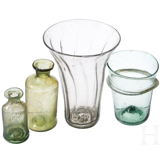Zwei Becher und zwei Glasfl&auml;schchen, deutsch, 17. /18. Jhdt.