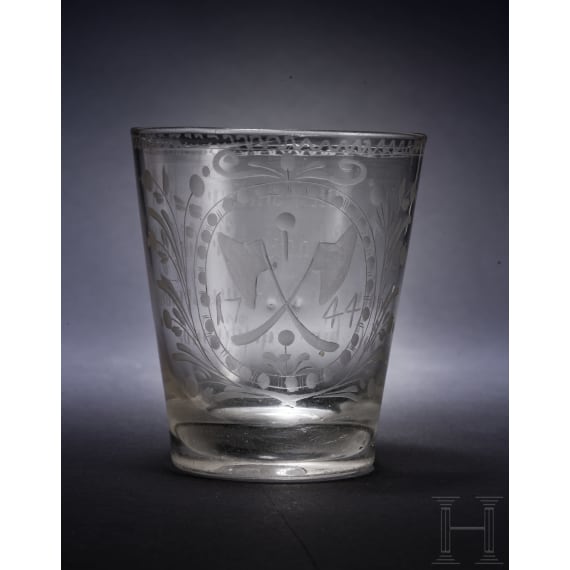 Becherglas mit Zunftzeichen der Metzger, datiert 1744