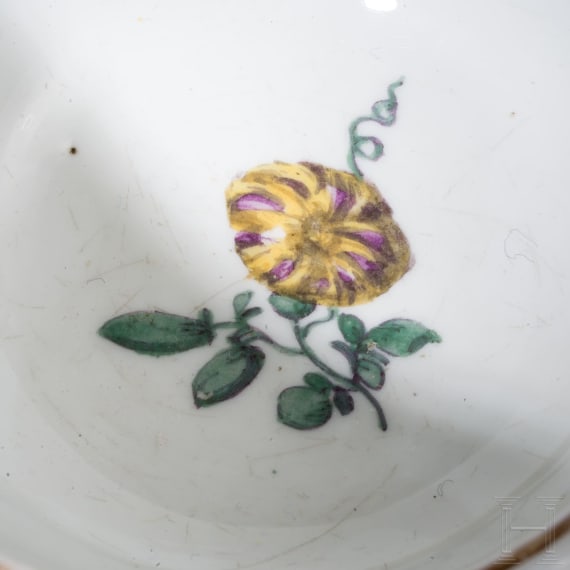 Zwei Porzellantassen mit Untertassen, Meissen, um 1790 /Niderviller, Graf von Custine, 1770-93