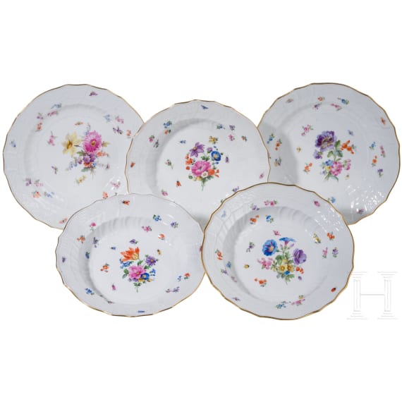 F&uuml;nf tiefe Teller mit Blumen und Insekten, Meissen, um 1840/50