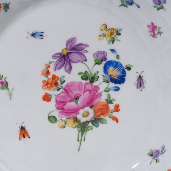 F&uuml;nf tiefe Teller mit Blumen und Insekten, Meissen, um 1840/50