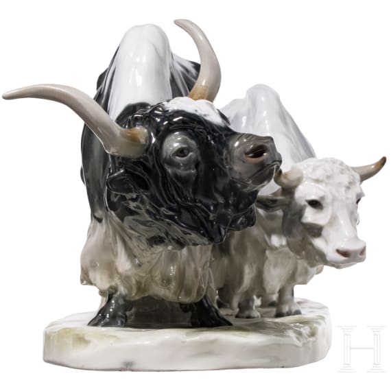 Zwei Grunzochsen, Otto Pilz, 1907 (Entwurf), Meissen, vor 1924 (Ausf&uuml;hrung)