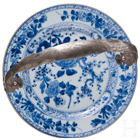 Chinoiserie-Teller mit Silbermontierung, Niederlande, 19. Jhdt.
