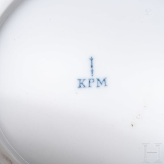 Ansichtentasse Ordenspalais (Prinz-Karl-Palais) , Untertasse, KPM, 1837-47/ Tasse, Meissen, um 1810