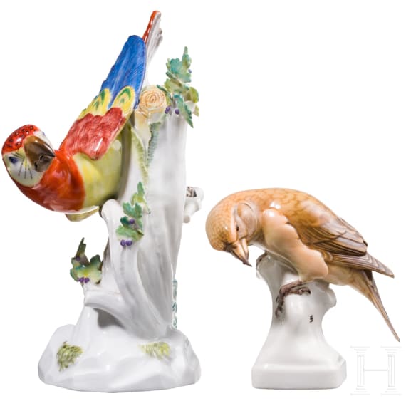A porcelain parrot and a crossbill, J. J. Kaendler, 1740 (design), Meissen / Theodor K&auml;rner (design), Nymphenburg, 2nd half of the 20th century (finish both figures)