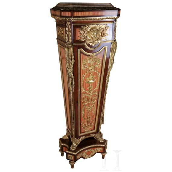 A French gilt-bronze mounted pedestal (&bdquo;gaine") in Louis XVI-style, after a model by Jean-Henri Riesener, 20th century