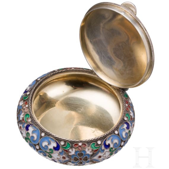 Cloisonn&eacute;-Email-Pillend&ouml;schen