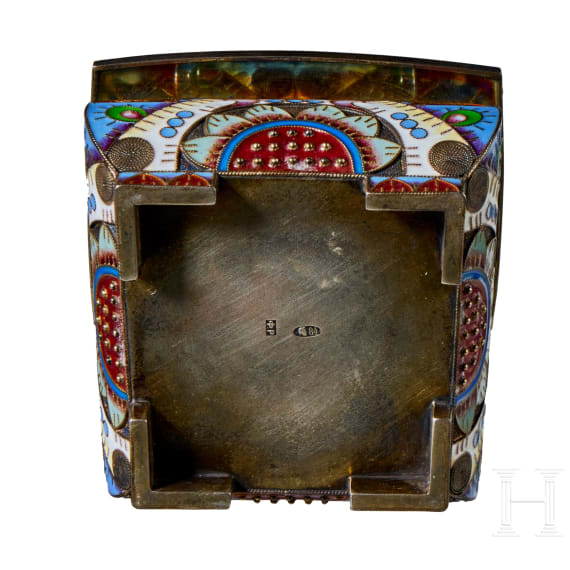 Cloisonn&eacute;-Email-Salzthron, 2. H&auml;lfte des 20. Jhdts.