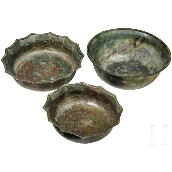 Three large bronze bowls, Timurid, 14th century
