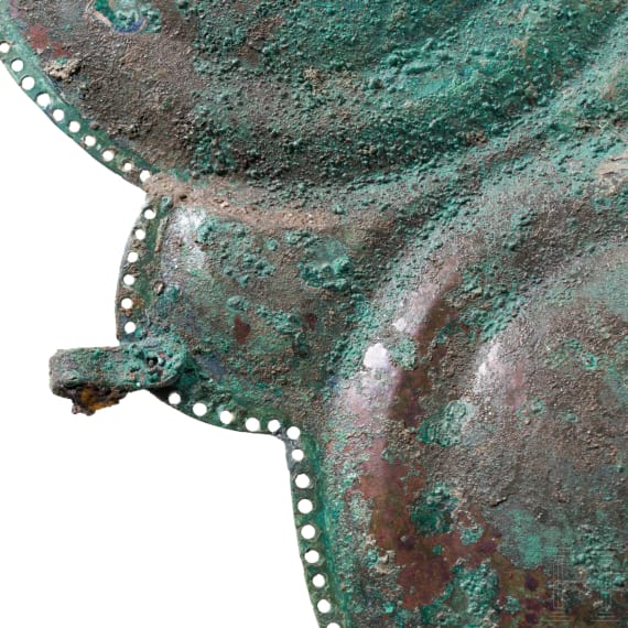 A Samnite set of three-plate armour with breastplate, backplate and a side plate, 4th century B.C.