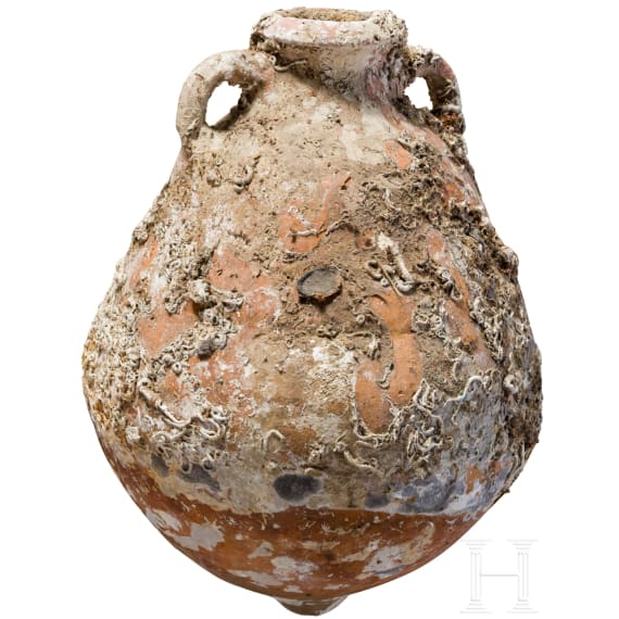Late antique amphora from the south-eastern Mediterranean region (type &lsquo;Late Roman 5&rsquo;), 5th - early 7th century A.D.