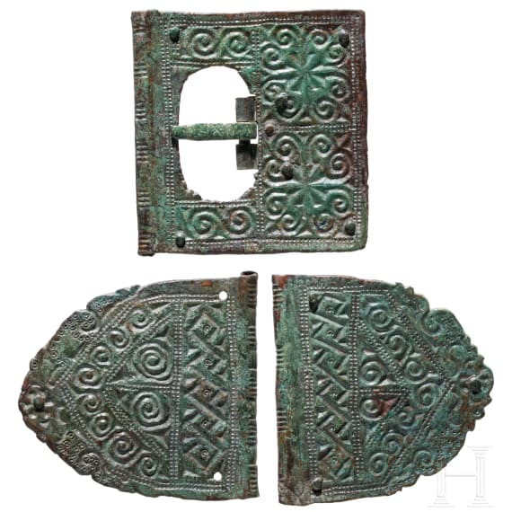 A late Roman belt fittings with chip-carved pattern, late 4th &ndash; early 5th century