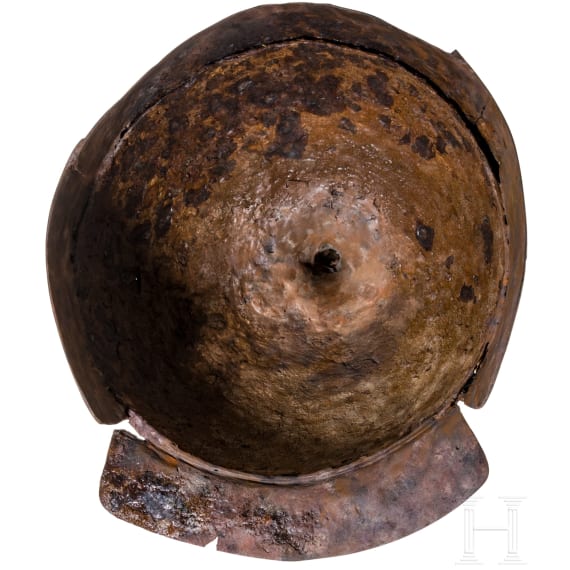 Mittelalterlicher Eisenhelm mit goldplattierten Beschl&auml;gen, Waldsteppen Osteuropas, 10. -11. Jhdt.