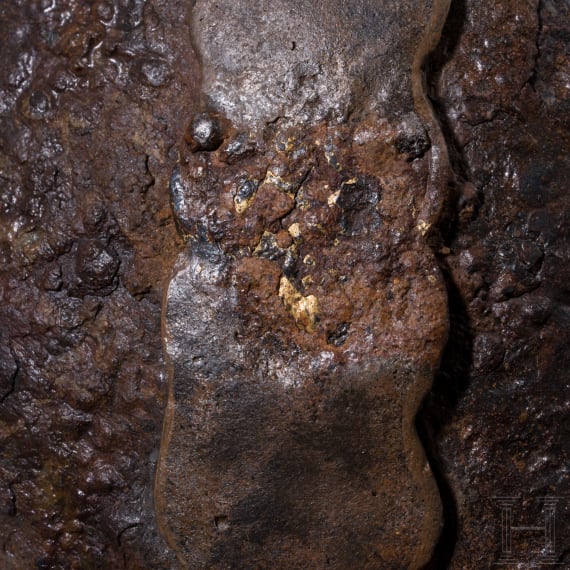 Mittelalterlicher Eisenhelm mit goldplattierten Beschl&auml;gen, Waldsteppen Osteuropas, 10. -11. Jhdt.
