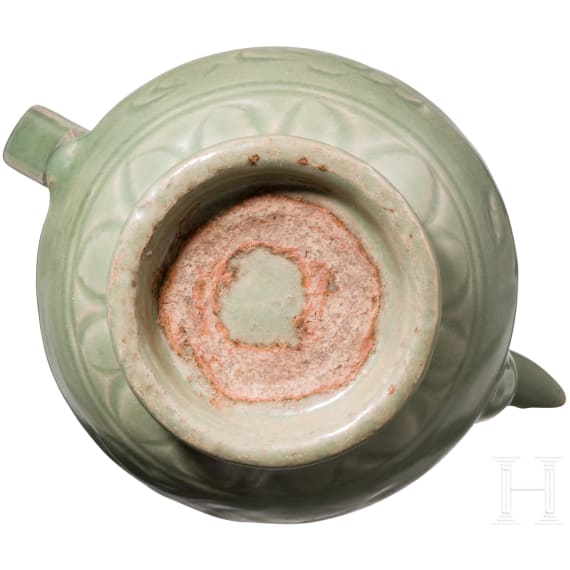 Longquan Seladon Krug mit Blumen, China, wahrscheinlich Ming-Dynastie