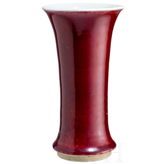 Kupferrot glasierte Vase, China, wohl 17./18. Jhdt.