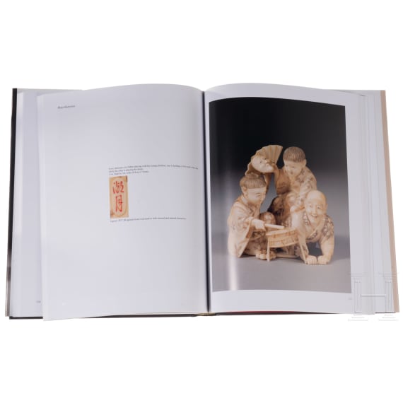 Sieben B&uuml;cher zum Thema Netsuke und japanischem G&uuml;rtelschmuck
