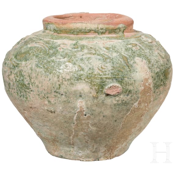 Vase mit Reliefdekor, wohl Vorderasien, islamisch, 12. /13. Jhdt.