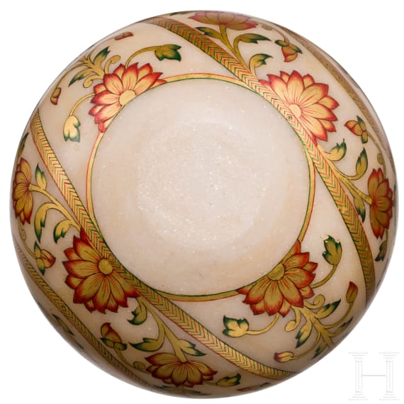 Hookah Basis aus Alabaster, Indien, um 1900