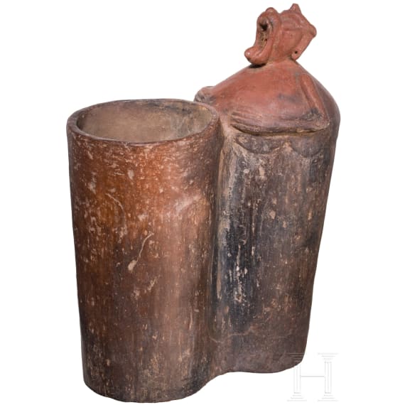Pr&auml;kolumbisches, doppelzylindrisches R&auml;uchergef&auml;&szlig; mit Affengottheit, Maya-Kultur, circa 900 n. Chr.