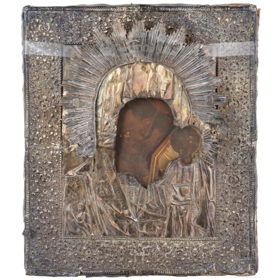 Ikone mit der Gottesmutter von Kasan mit Silberoklad, Russland, Mitte 19. Jh. (Ikone), Moskau, 1870 (Oklad), 1827 (Nimbus)