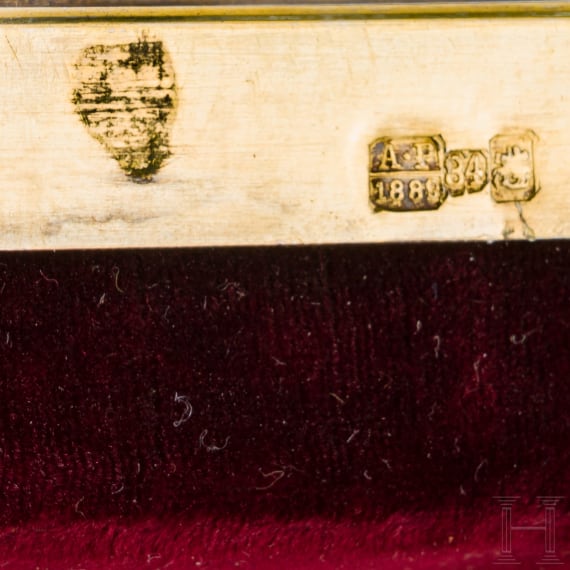 Ikone mit der Gottesmutter Wladimirskaja, mit Vermeil-Champlev&eacute;-Email-Oklad im Kiot, Russland, Ende 19. Jhdt. (Ikone), Moskau, Dmitrij Alexandrow, 1889 (Oklad)