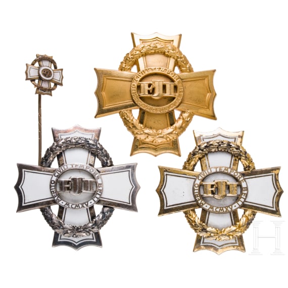 Four War Crosses for civilian service