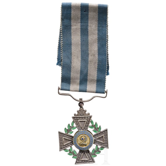 A &lsquo;Cruz de Guerra Peninsular&rsquo; medal for officers (2 years)