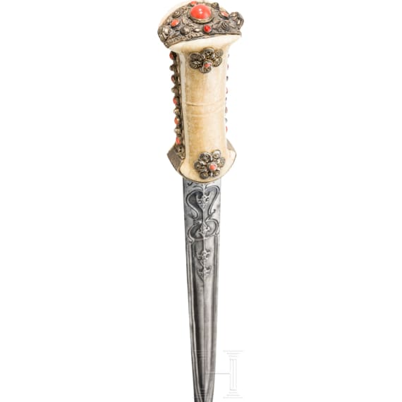 A corral mounted Ottoman dagger, ca. 1800