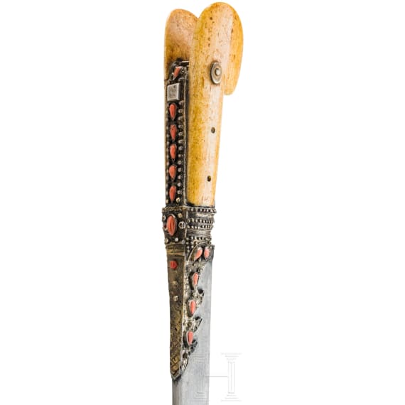 An Ottoman silver mounted yatagan with wooz-blade, ca. 1780
