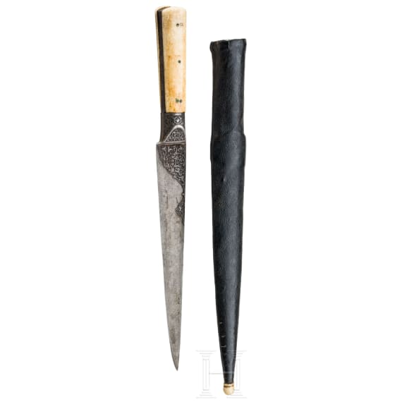 A fine Persian kard with chiselled wootz blade, 2nd half of the 18th century