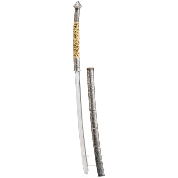 A fine silver-mounted Burmese Dha with pierced ivory hilt, 2nd half of the 19th century