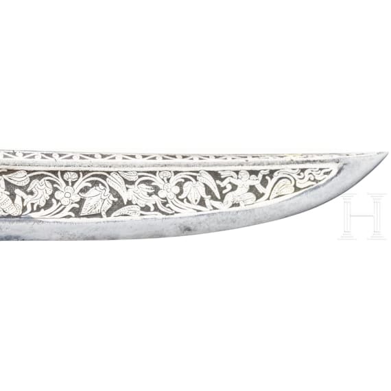 A Burmese silver-mounted Dha with nielloed grip, 2nd half of the 19th century
