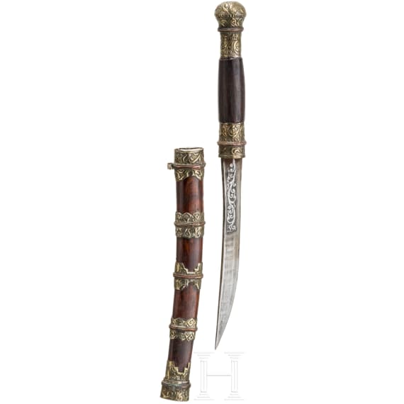 A small Burmese Dha, ca. 1900