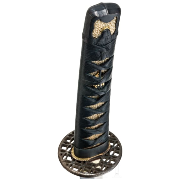 A wakizashi with handachi mounts, mid Edo Period