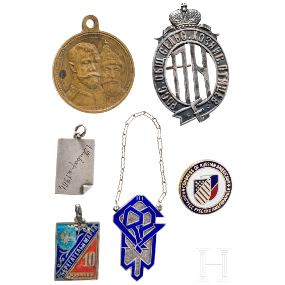Six Russian and Latvian decorations, between 1913 and 1940