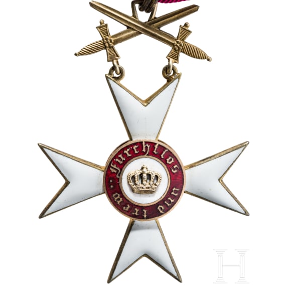 Orden der W&uuml;rttembergischen Krone, Ritterkreuz mit Schwertern