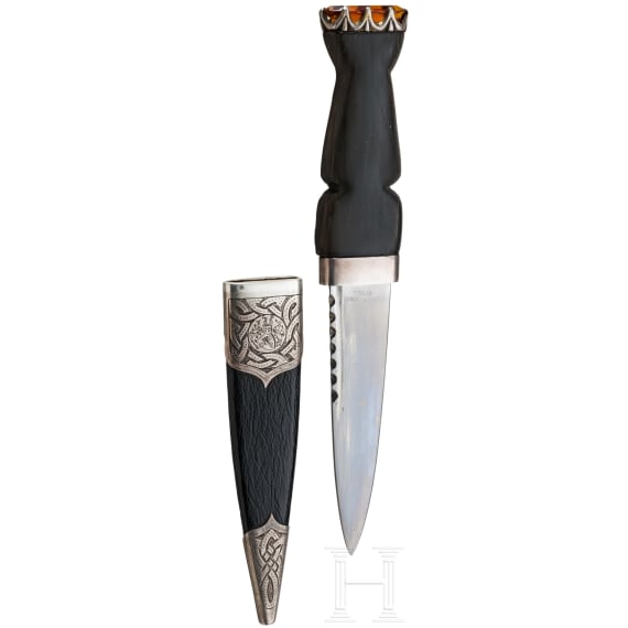 A Scottish sgian-dubh, 20th century
