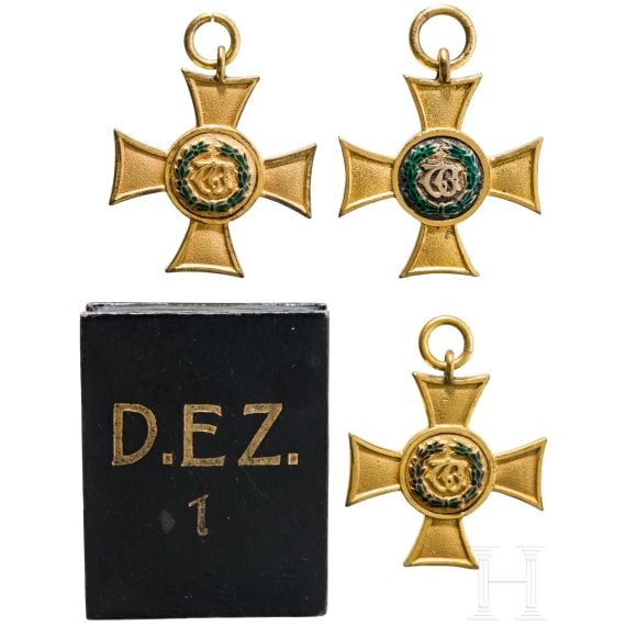 Konvolut von drei Dienst-Ehrenzeichen 1. Klasse 1891 - 1921